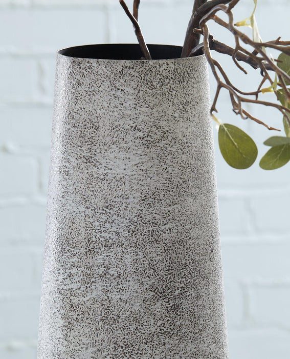 Fynn Vase - Just Furniture (PA) - Multi Location