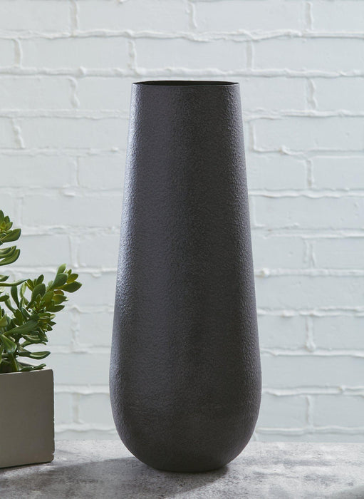 Fynn Vase - Just Furniture (PA) - Multi Location