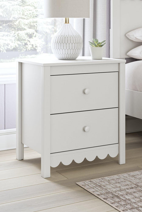 Hallityn Nightstand - Just Furniture (PA) - Multi Location